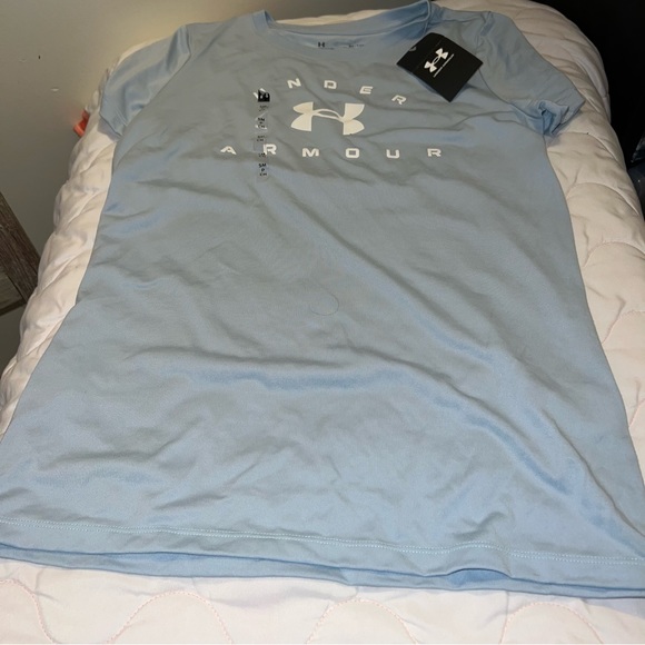 NWT under armor shirt - Picture 2 of 2